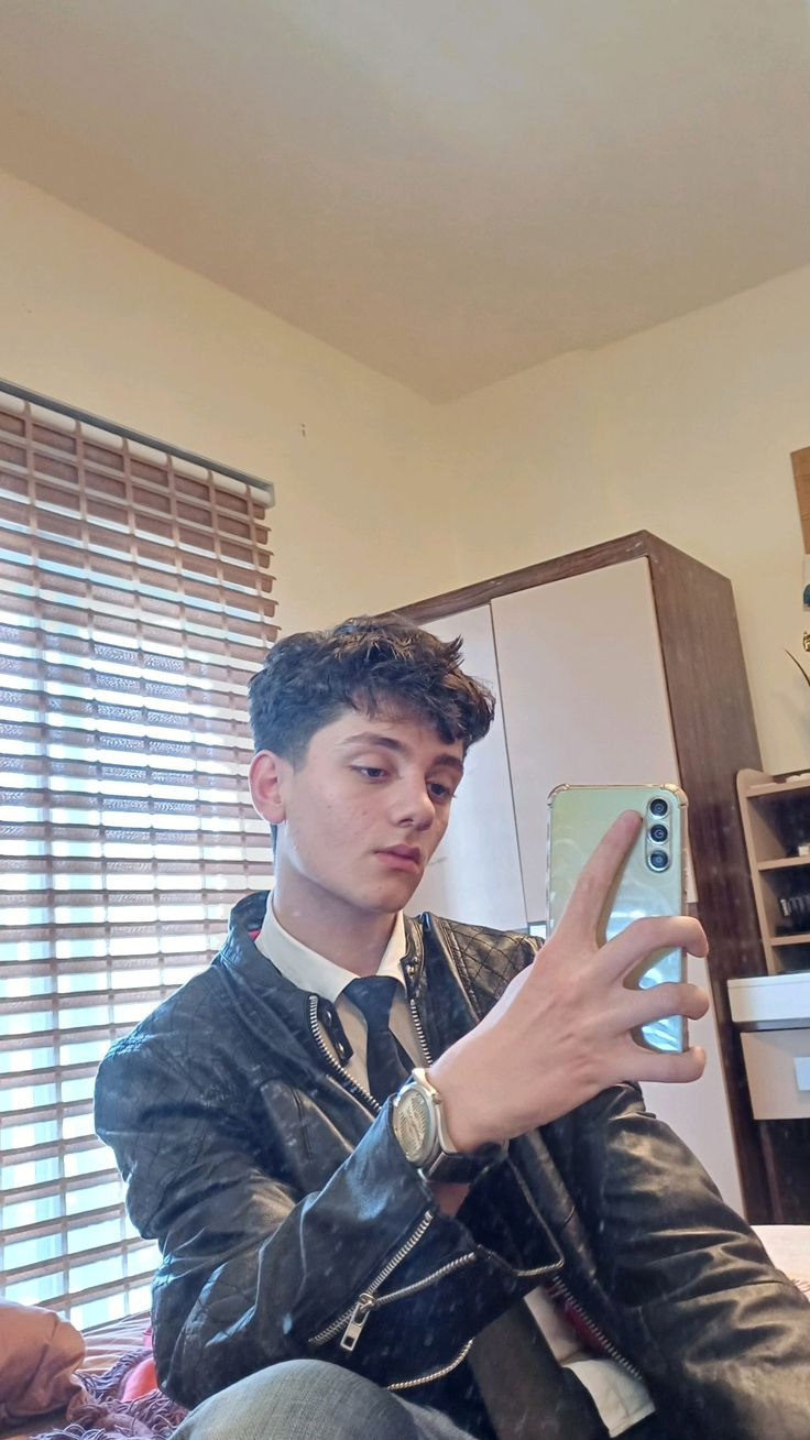 image_2024_05_08T17_33_17_930Z